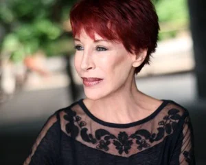 A Rainbow of Emotions: Linda Glick on the Universality of Singing