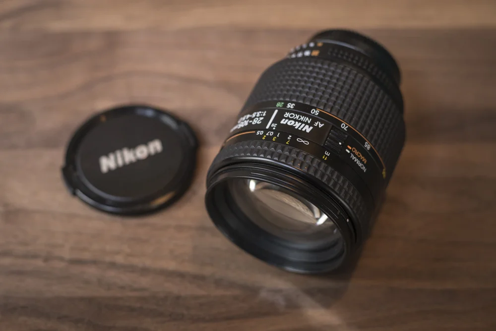 Nikon 28-105mm f3.5-4.5 AF-D Macro