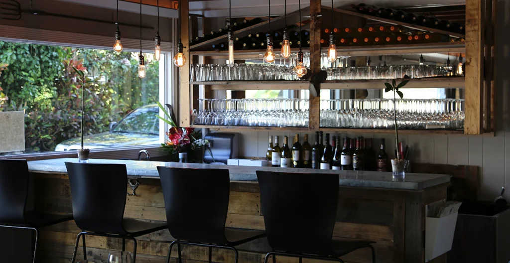 Pearl Bar Horizontal .jpg