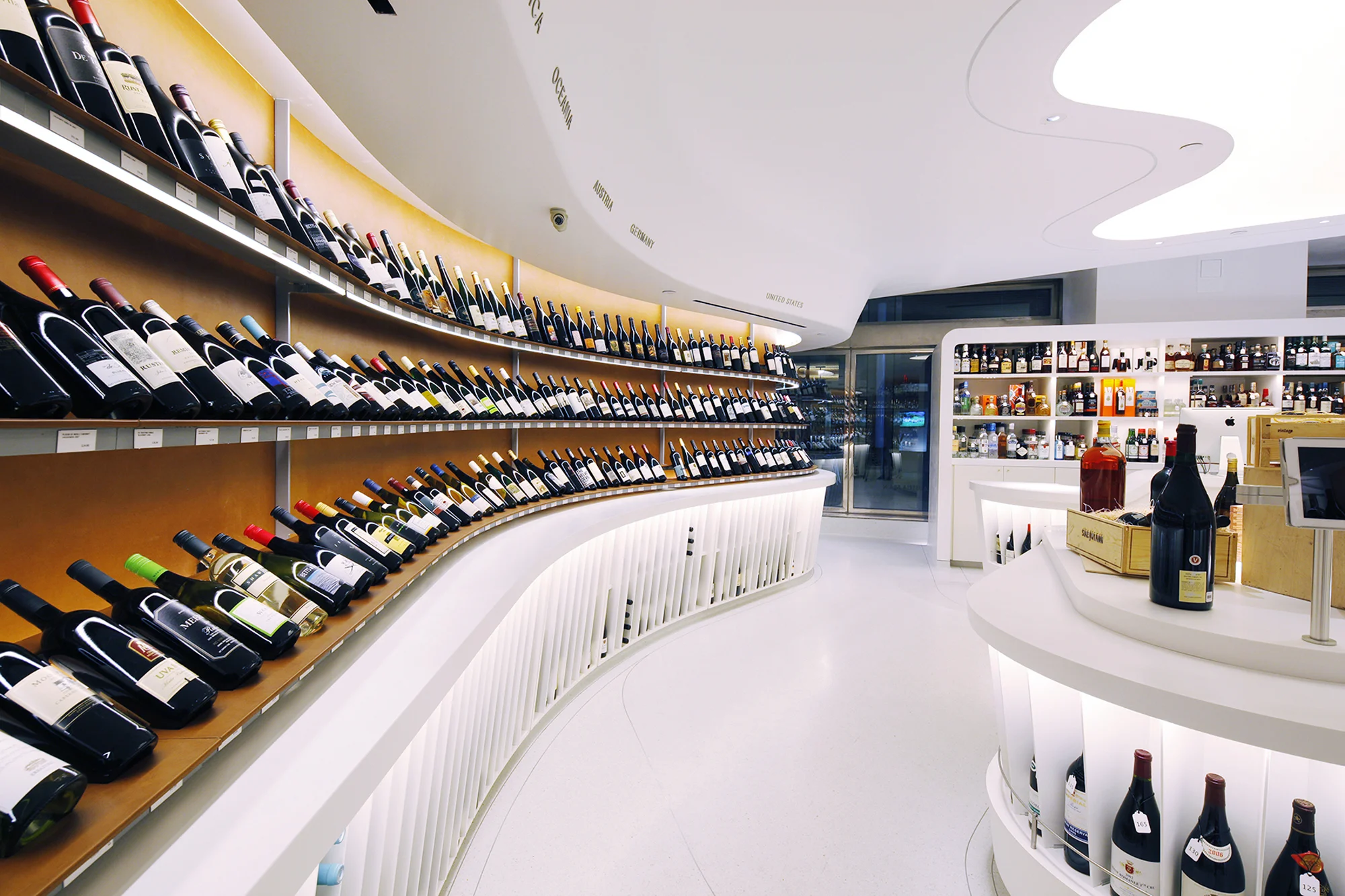 12.134793.08_VintryFineWines08.jpg