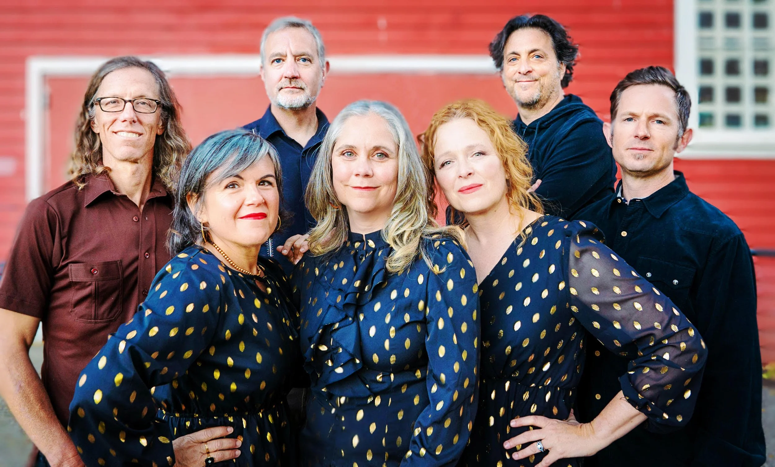  Photo by Velvy Appleton 