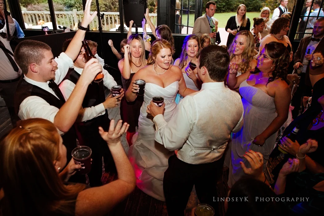 reception-dancing-cirle