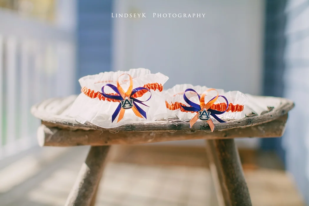 auburn-garters