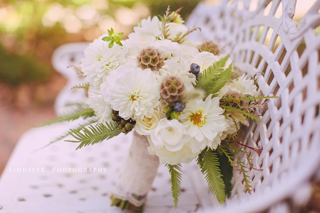 cream-fall-wedding-bouquet