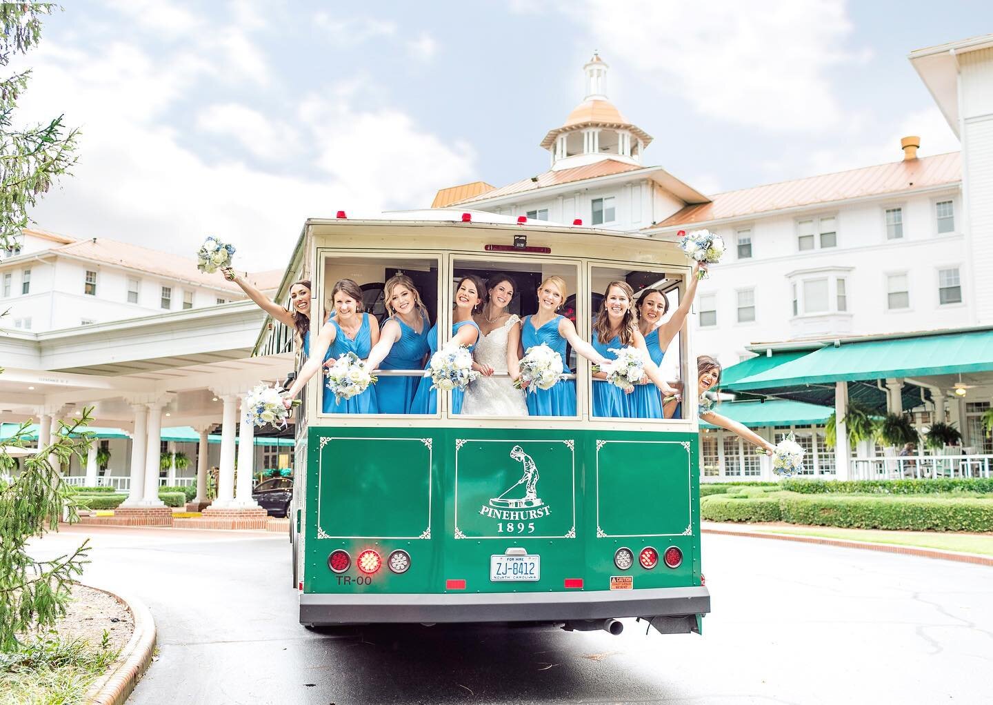 Who needs a limo when you can take a trolley!!
.
.
.
@pinehurstweddings 
@pinehurstresort 
@visioneventsnc 
.
.
.
.
#pinehurst #pinehurstnc #pinehurstphotographer #pinehurstresort #pinehurstwedding #pinehurstweddings #pinehurstweddingphotographer #pi