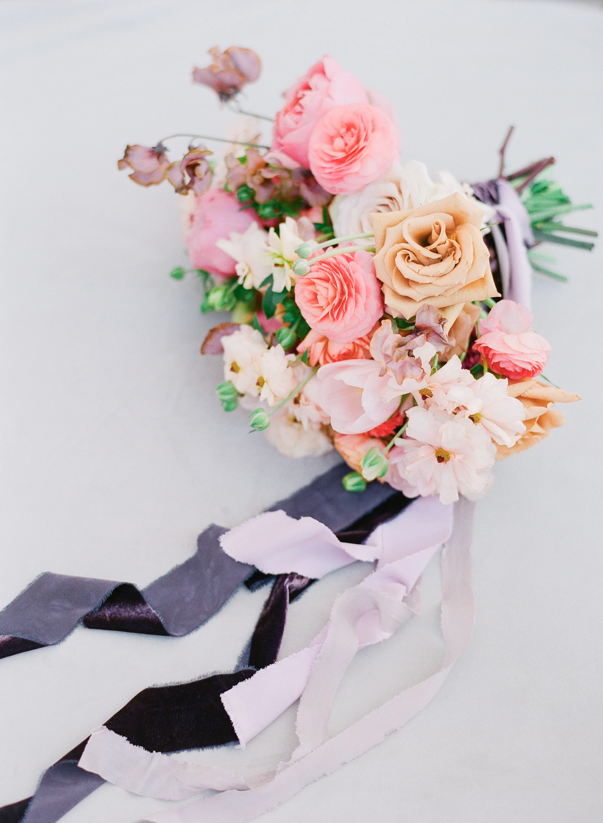 Savan Photography I Oak + Amble flowers