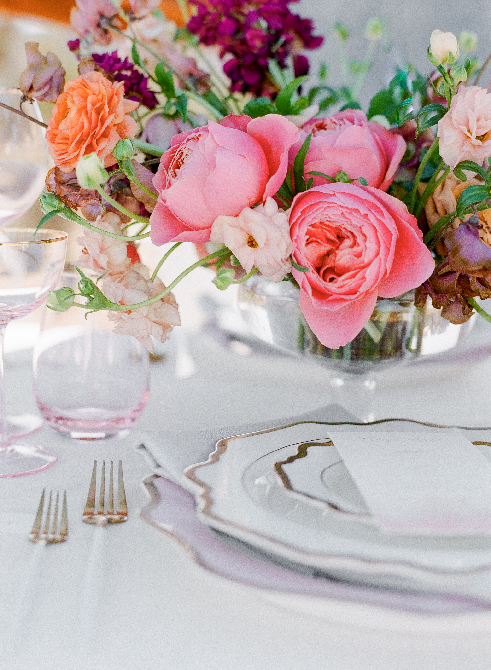 Savan Photography I Oak + Amble flowers I Foil + Ink paper goods I Signature Party Rentals table top goods I Party Crush Studio linens