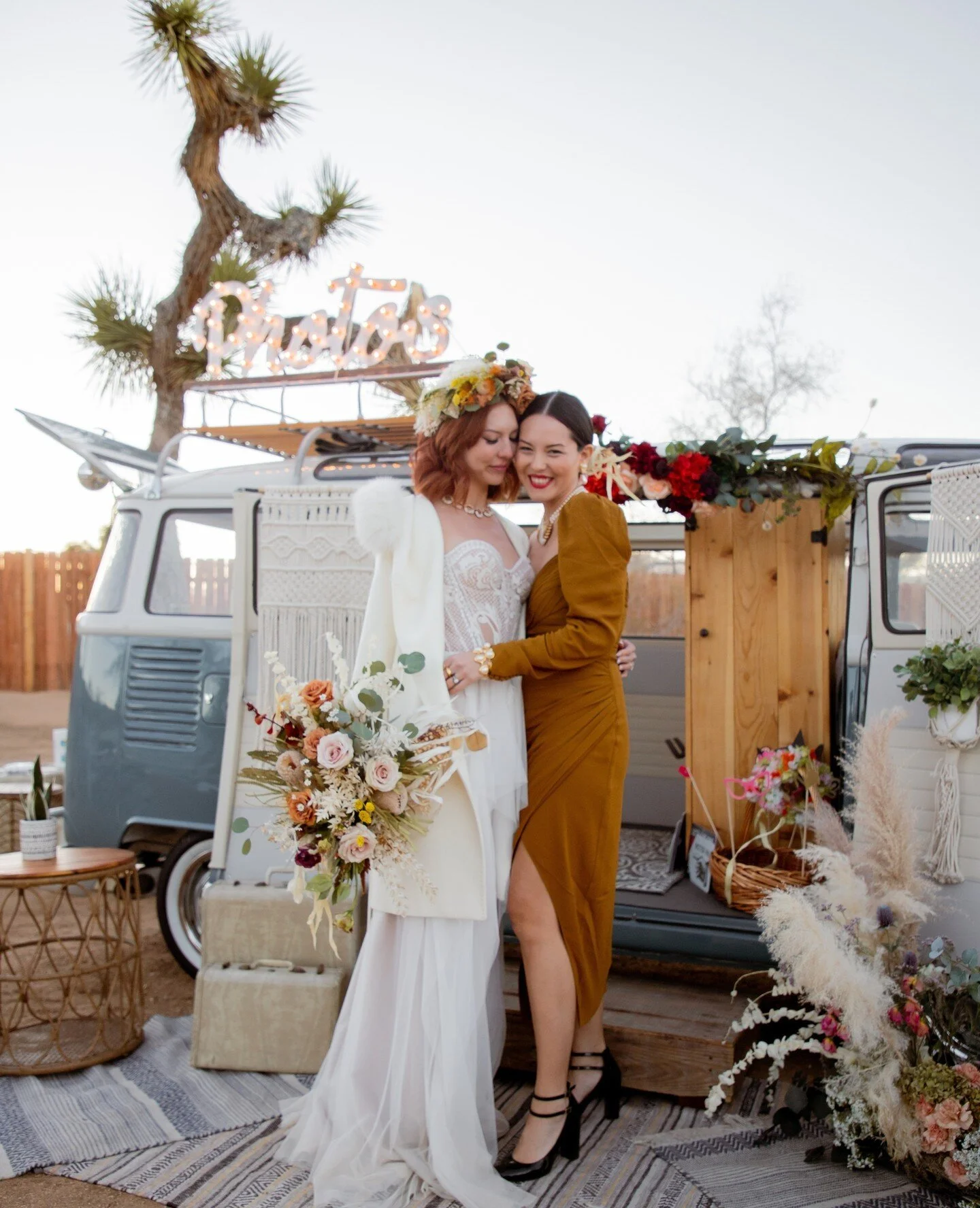 &ldquo;A sister is a gift to the heart, a friend to the spirit, a golden thread to the meaning of life.&rdquo; &ndash; Isadora James⁠
💕⁠
Photographer: @mikeyanthony.photo ⁠
Planner: @weddingsbysabrina⁠
Venue: @tumbleweedsanctuary⁠
VW Photobooth: @de