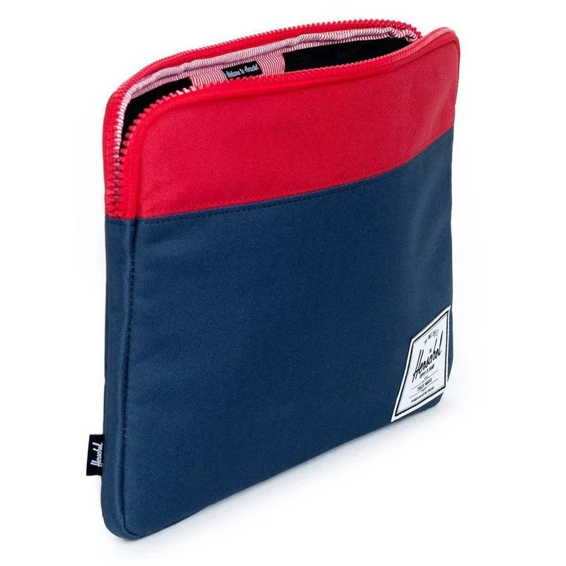 phone-computer-13-macbook-anchor-sleeve-in-navy-and-red-by-herschel-supply-co-2_800x.jpg