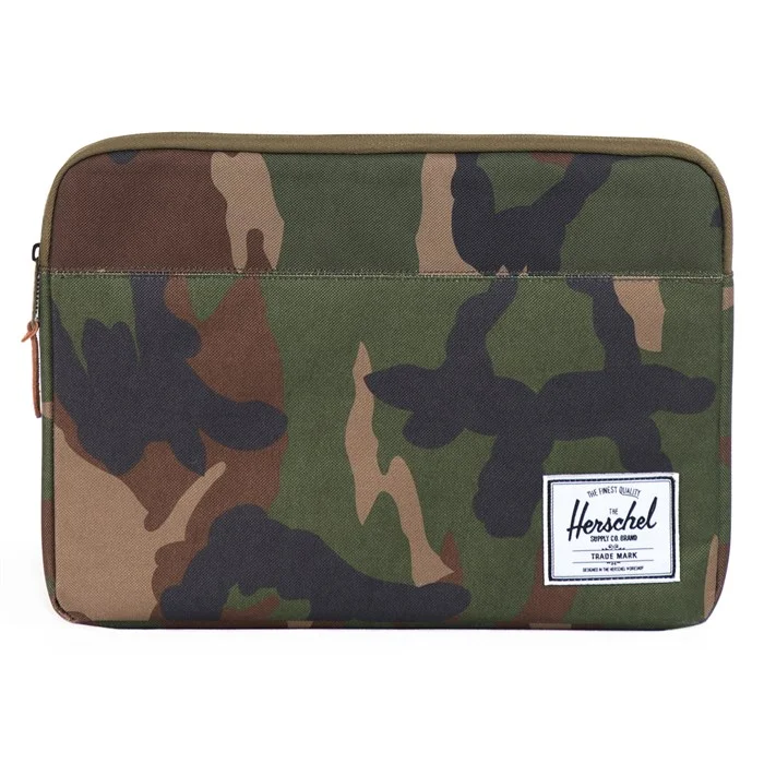 herschel-supply-co-anchor-15-macbook-sleeve-woodland-camo.jpg