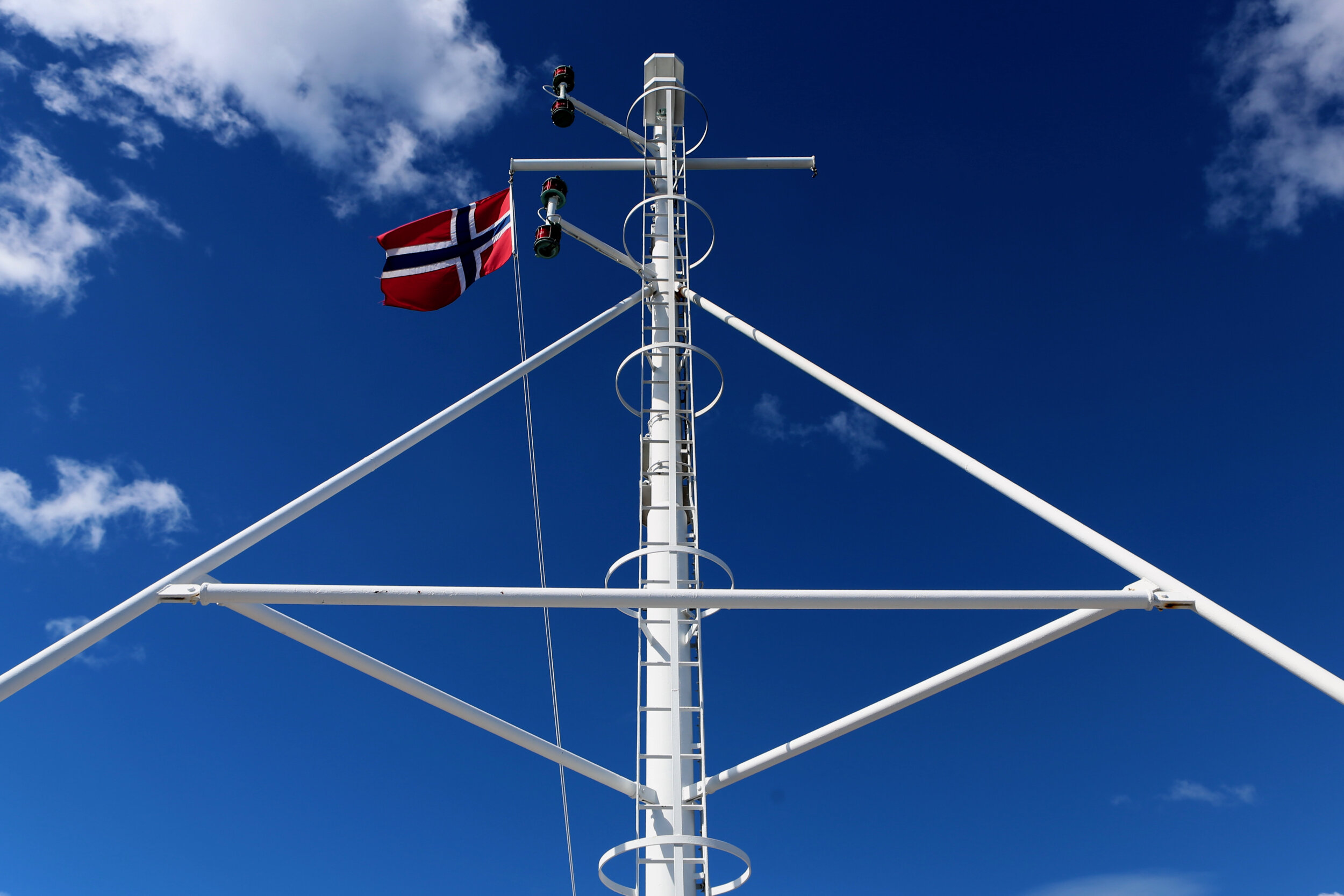 Ferry flags.jpeg