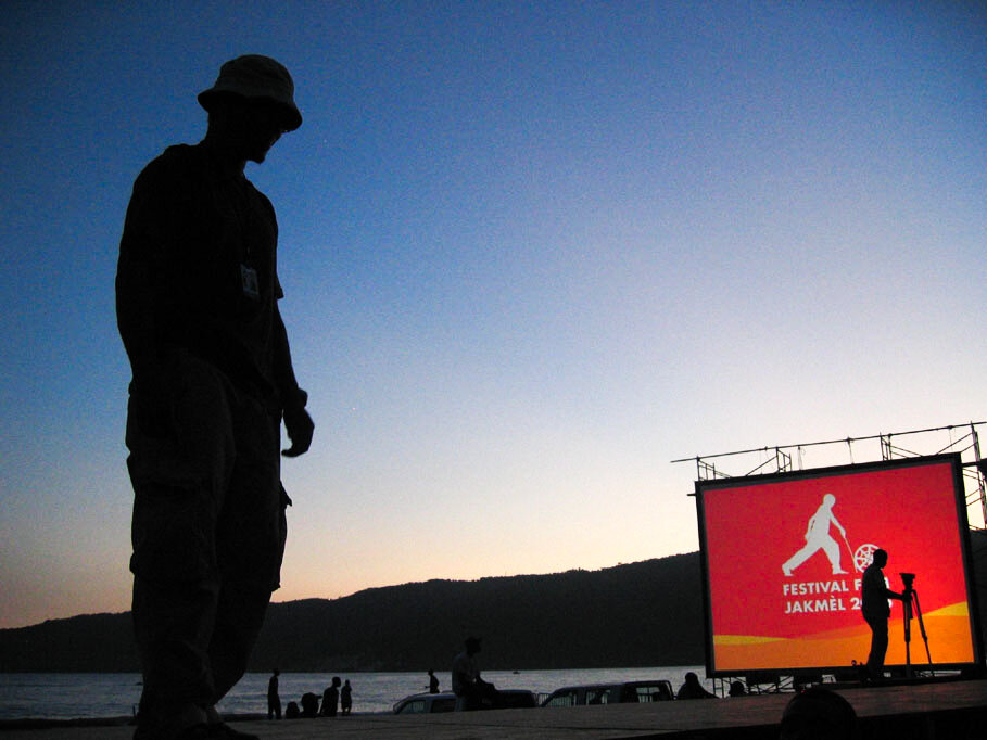 Haiti 2006 Shadow Phil with Screen logo.jpg