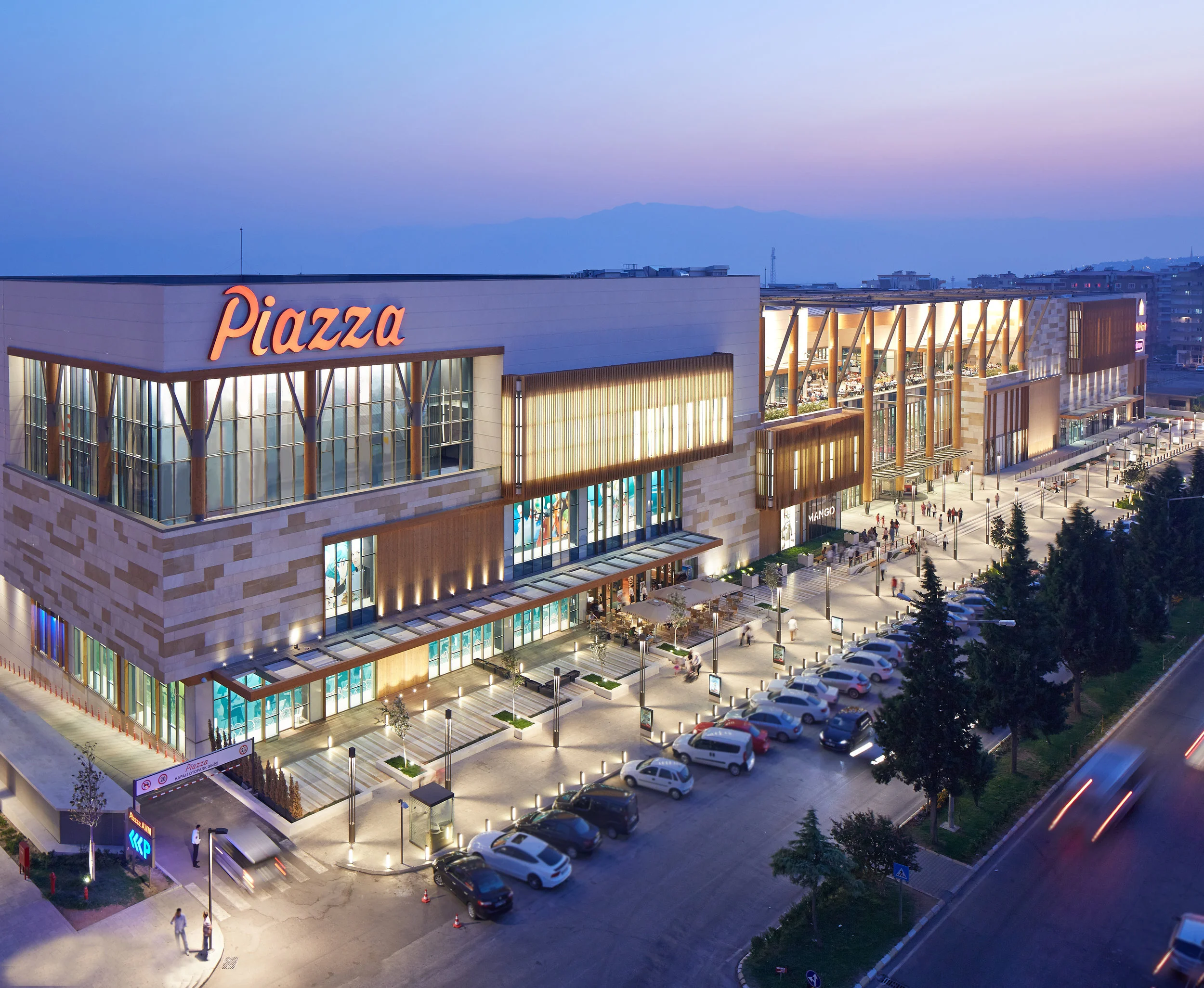 PIAZZA_MARAS_IMG_0715.jpg