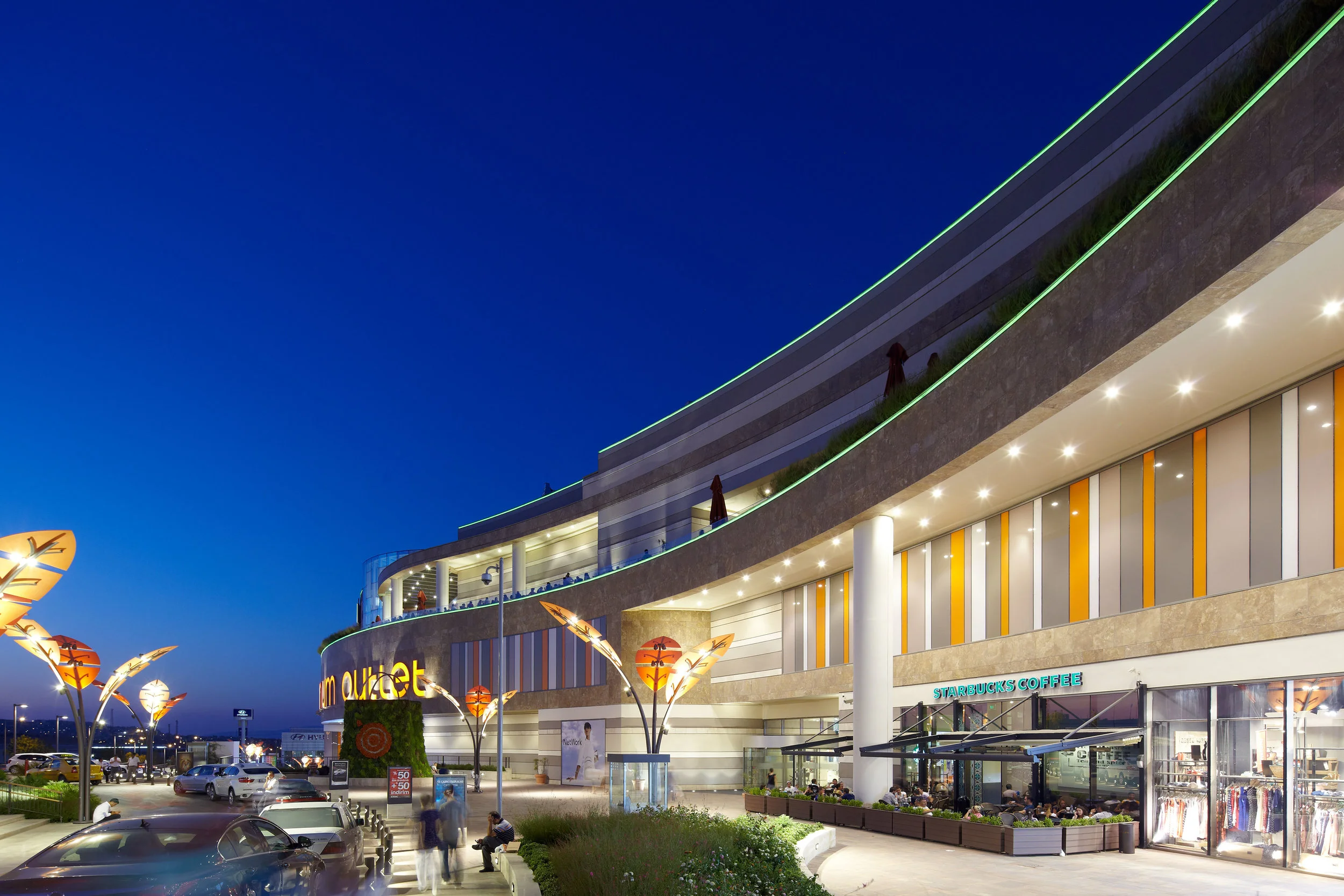 Two Top Awards at ICSC 2018