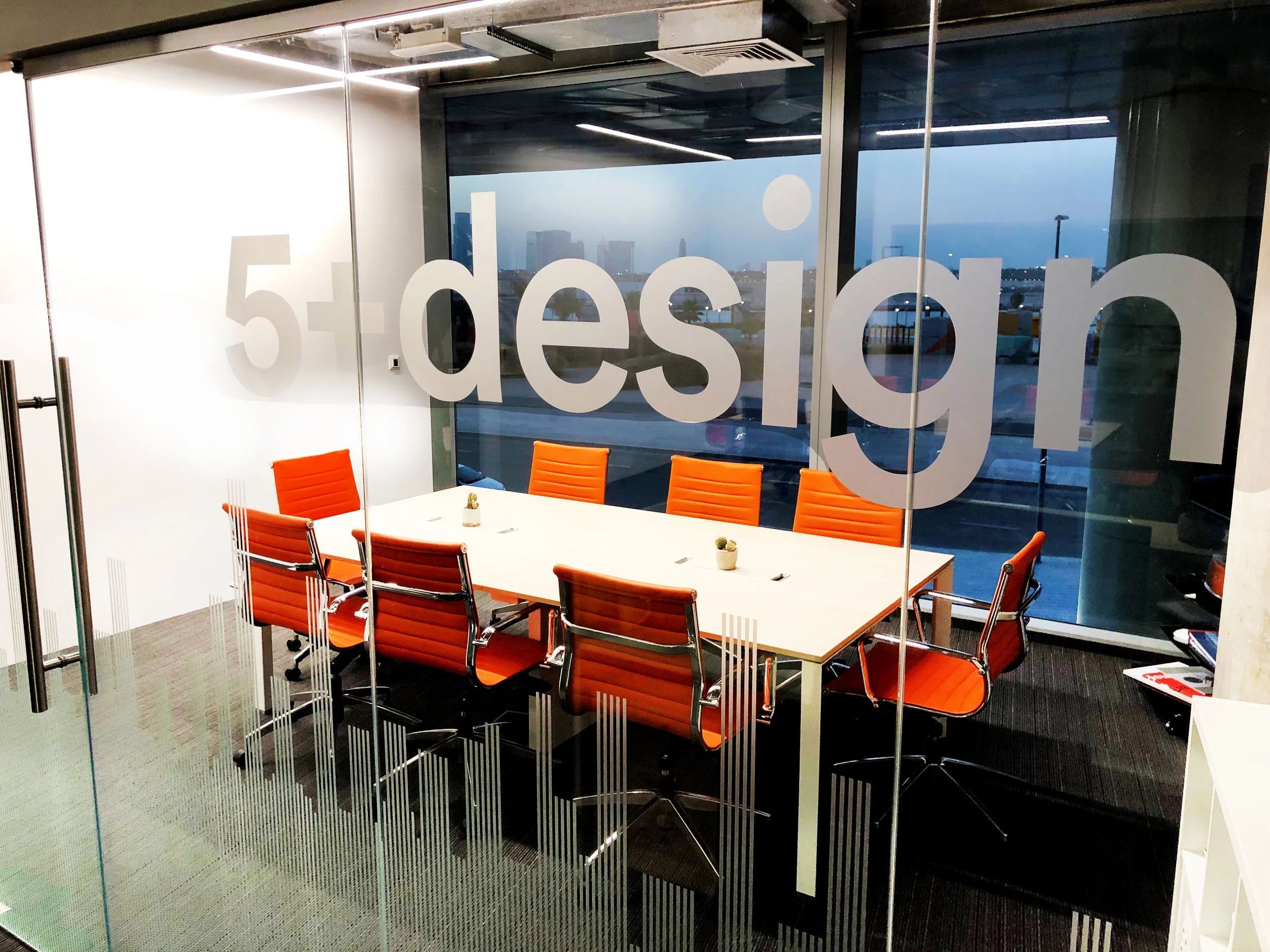 duabi office.jpg