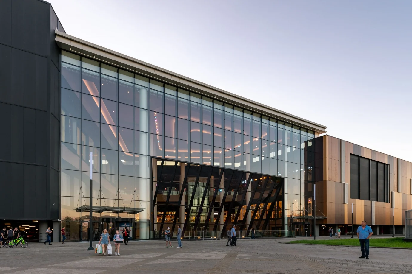 Salaris Transit Hub Opens In Moscow