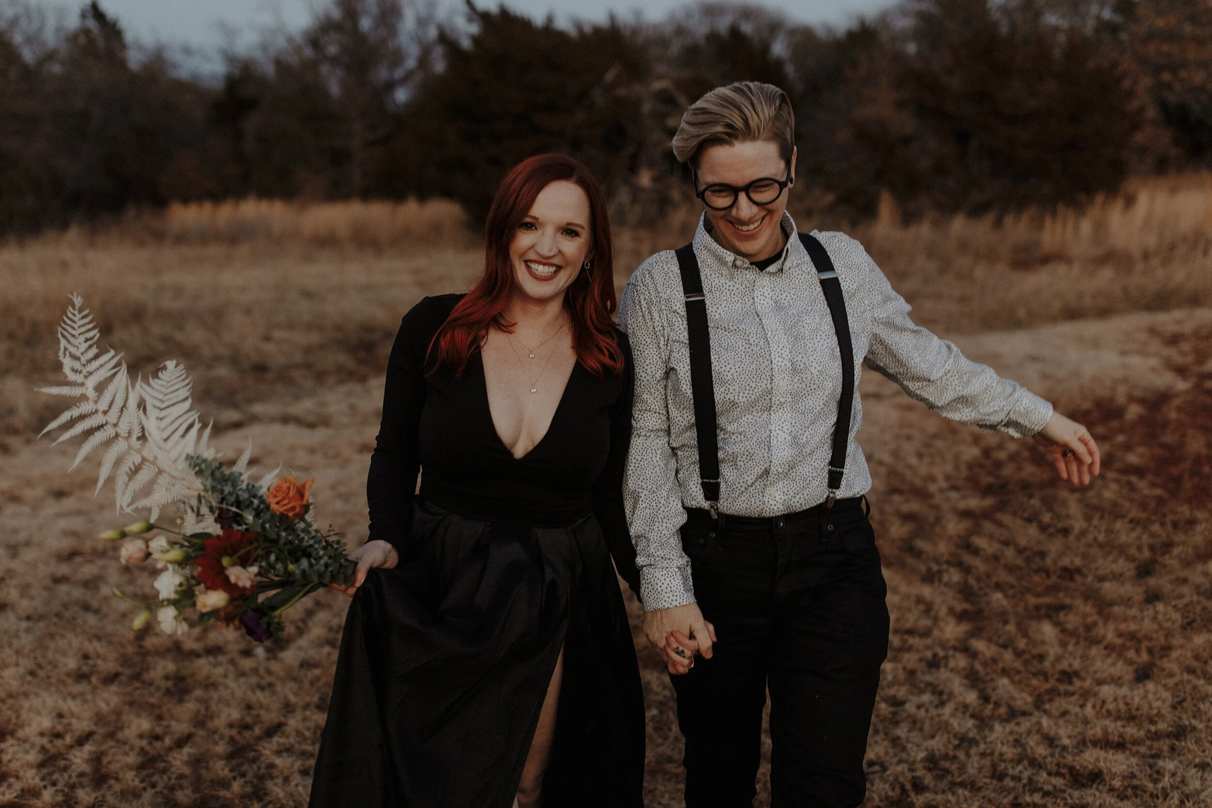 INTIMATE + ADVENTUROUS BLACK DRESS ELOPEMENT WASHINGTON ELOPEMENT