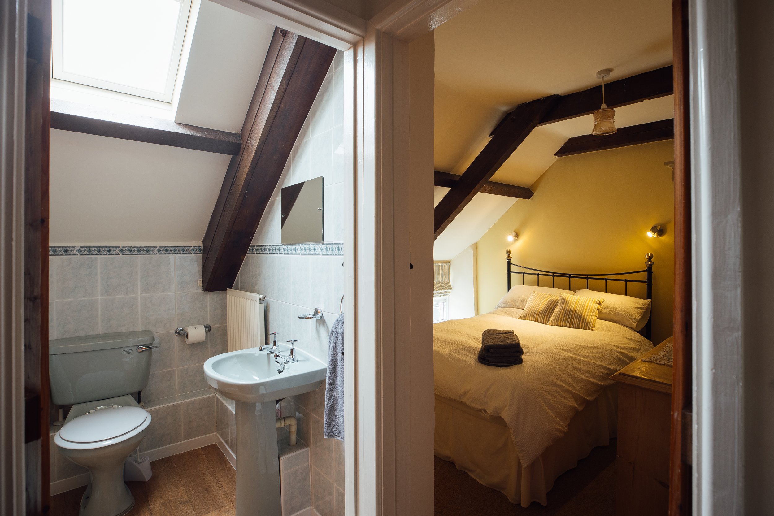 Cottage interiors-100.jpg