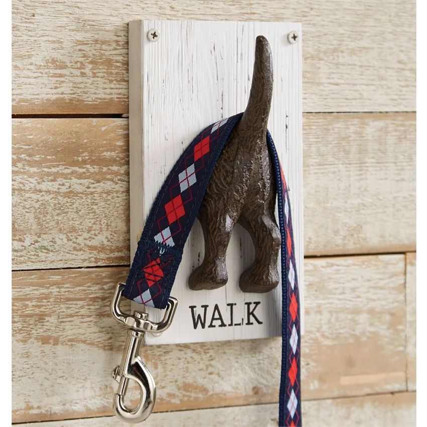 Dog Tail Leash Hang.jpg