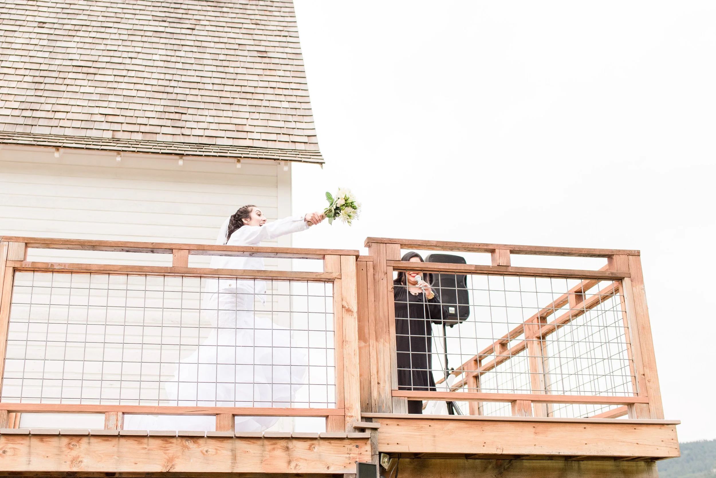 Bouquet Toss - Wenatchee, Washington White Barn Wedding - Hampton Hideaway - Morgan Tayler Photo & Design - Wenatchee Wedding Photographer