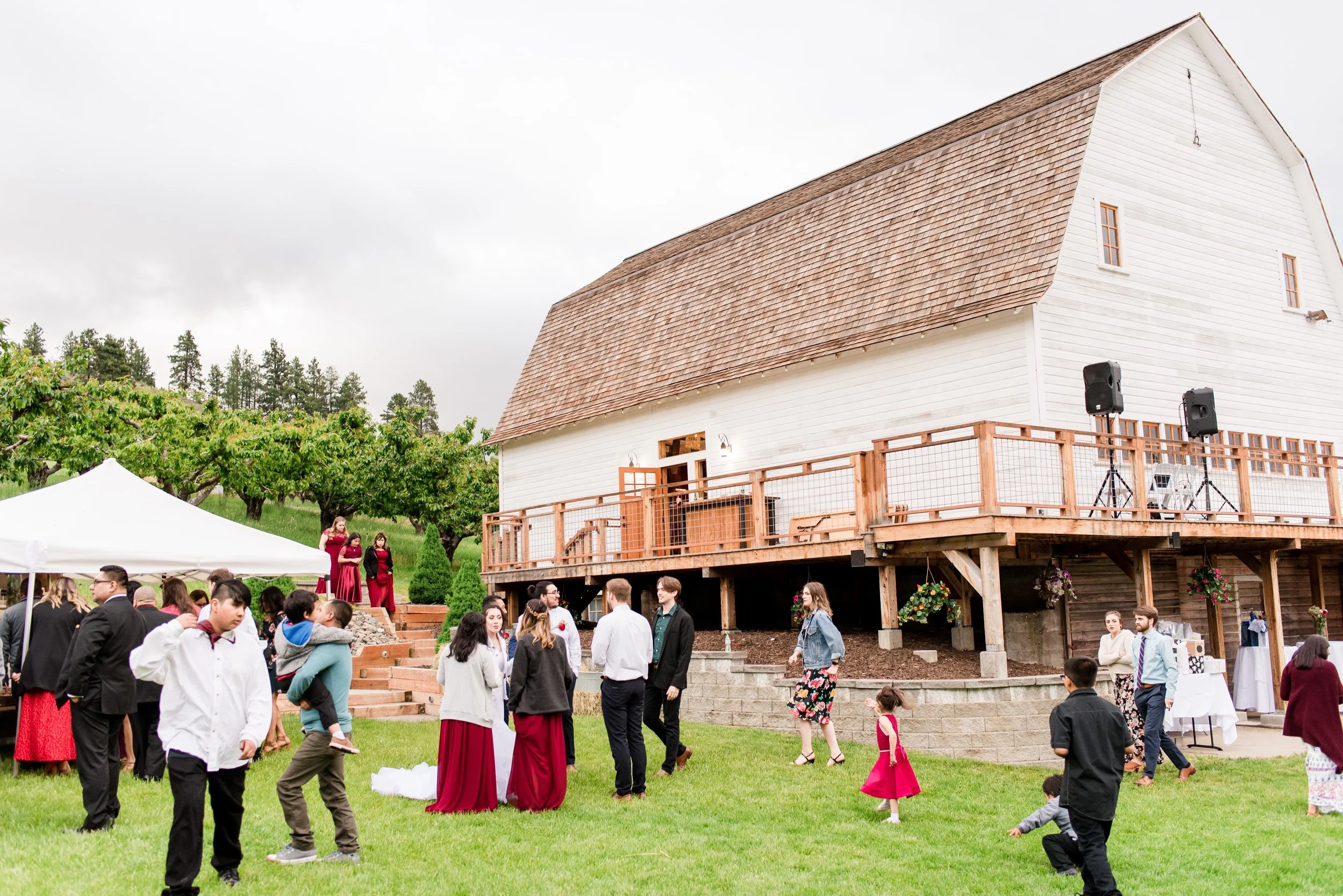 Wenatchee, Washington White Barn Wedding - Hampton Hideaway - Morgan Tayler Photo & Design - Wenatchee Wedding Photographer