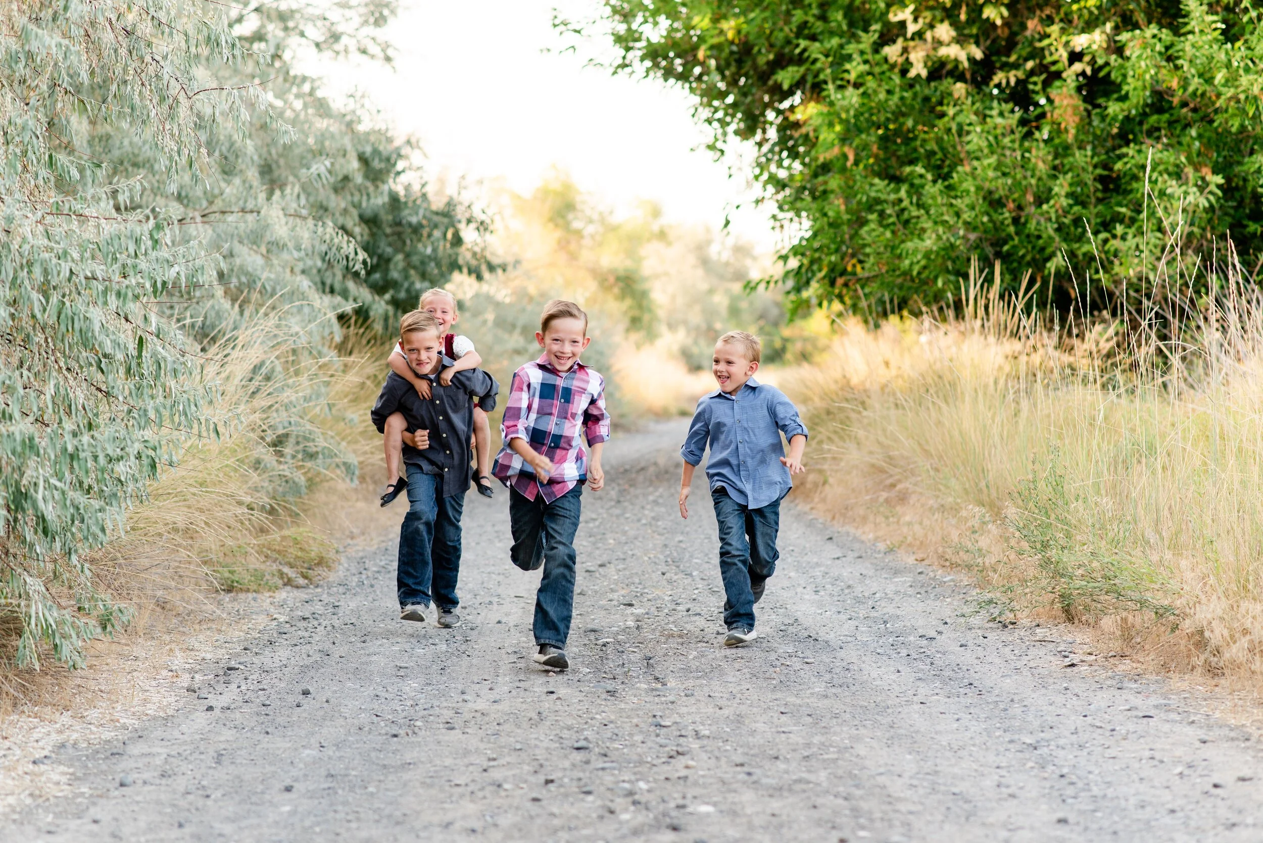 What to Wear To Fall Family Photos - Basin City Washington Family Photos - Tri Cities Family Photographer - Morgan Tayler Photo & Design