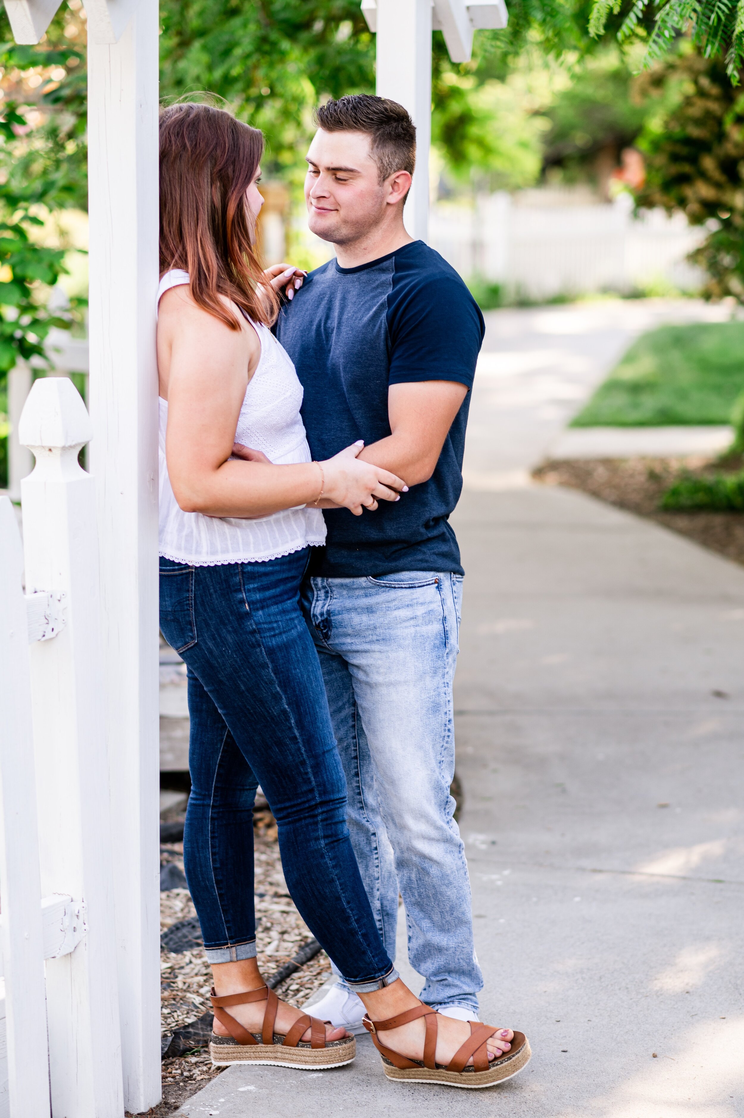 Kennewick Tri Cities Garden Engagement Photos - Morgan Tayler Photo &amp; Design - Tri Cities Engagement Photographer - Tri Cities Wedding Photographer - What to Wear to Engagement Photos