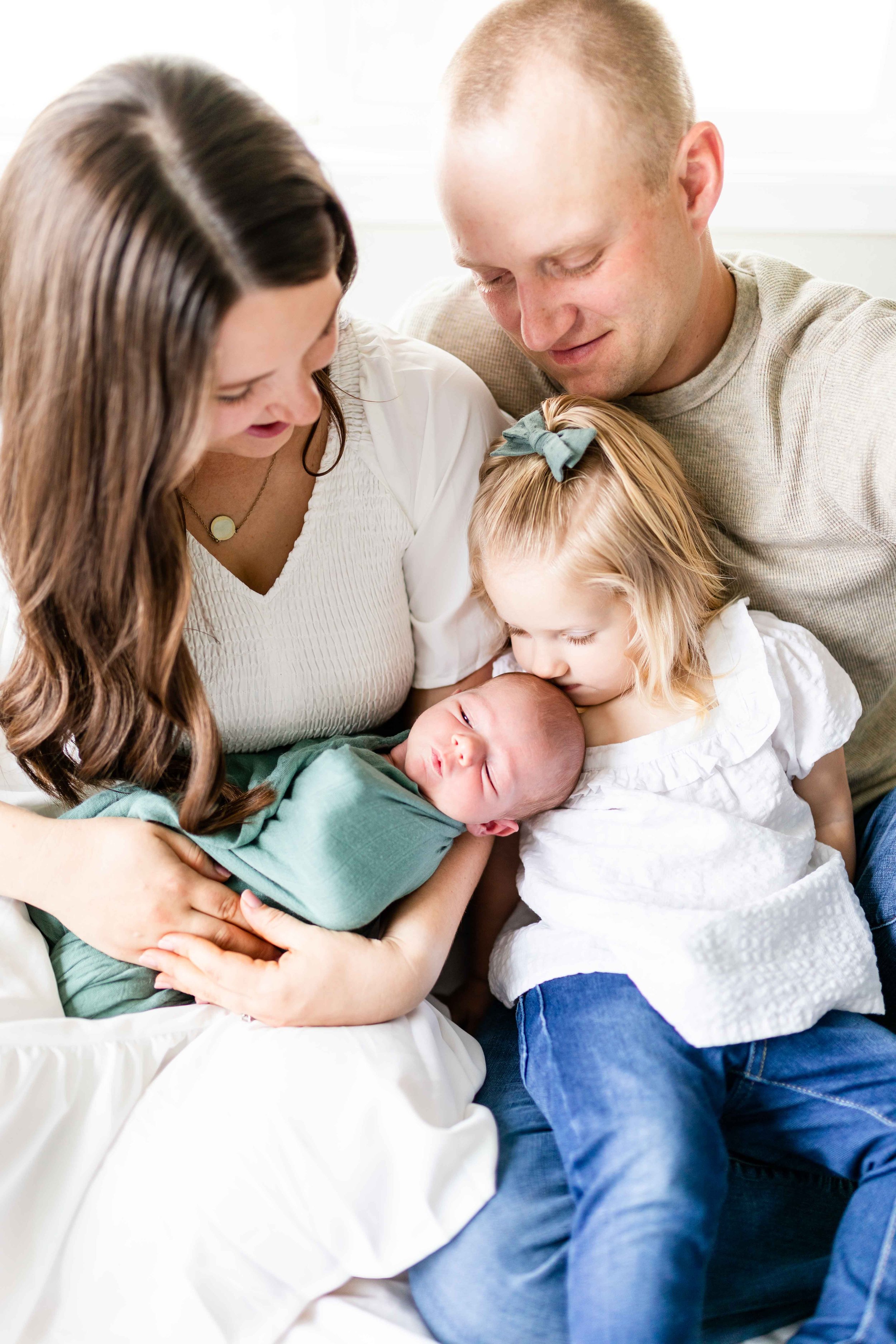 Kellen Newborn Family Photos - Favorite Small File-3.jpg