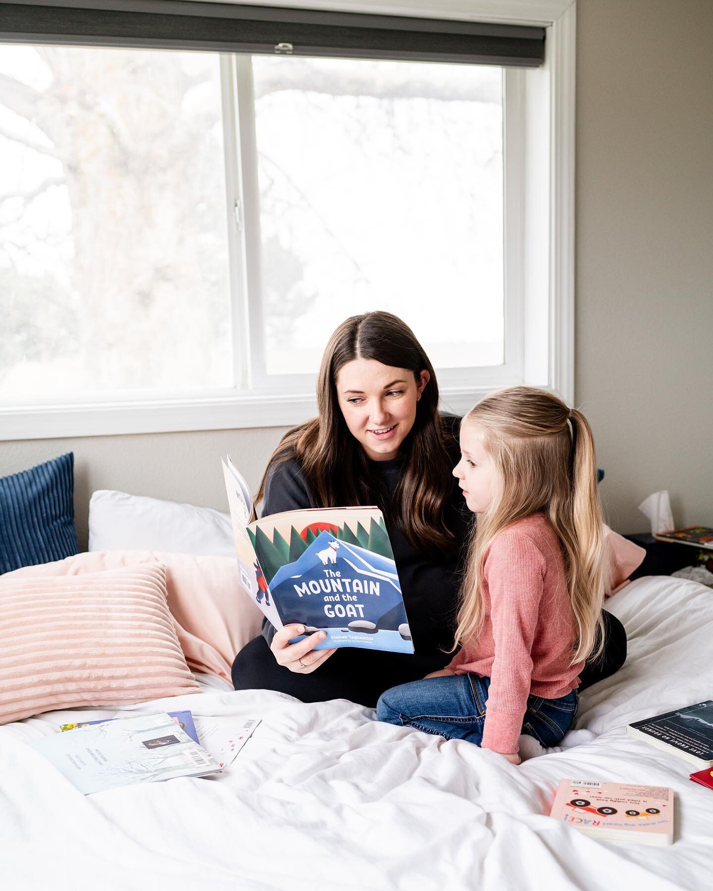 📚What are you favorite children&rsquo;s books?📚 #ad Lately I&rsquo;ve been trying to get all the 1 on 1 time with my kids as I can before baby girl comes &amp; reading books is Henley&rsquo;s favorite way to do that! We just got The Mountain and th