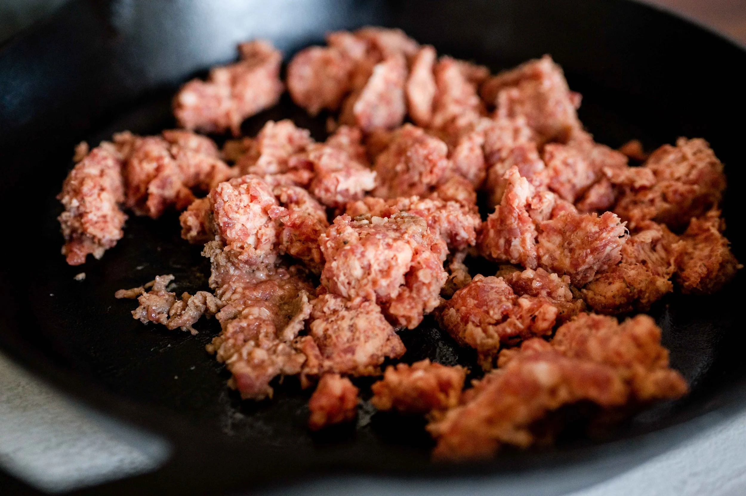 Easy Sausage Gravy Recipe - Country Style Sausage Gravy Recipe - Breakfast Gravy Recipe - Simple Sausage Gravy Recipe - Biscuits & Gravy - Jimmy Dean Sausage - Family Breakfast - Morgan Tayler At Home