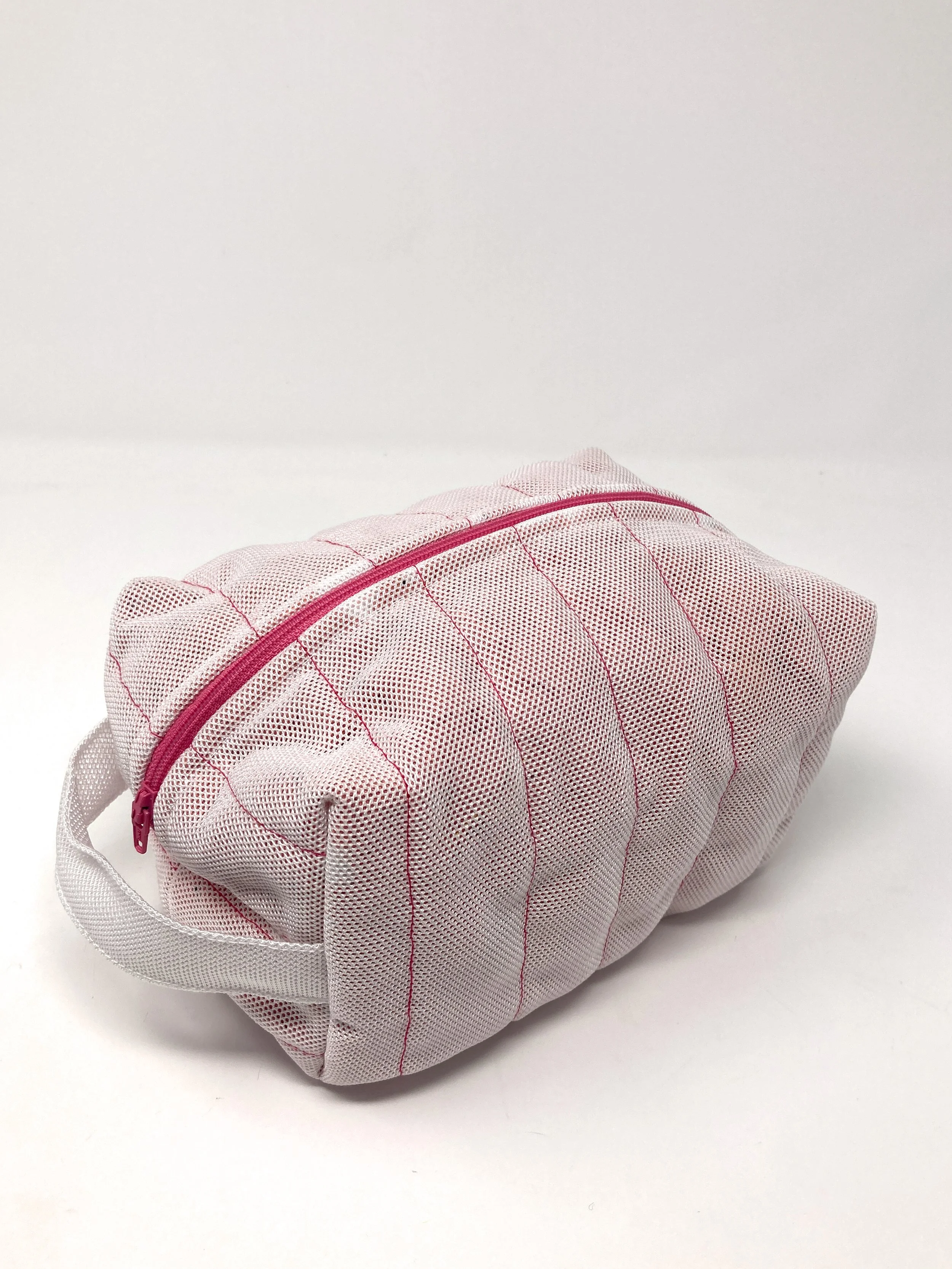 WAY_BoxyPouch_MeshQuilted_Back.jpg