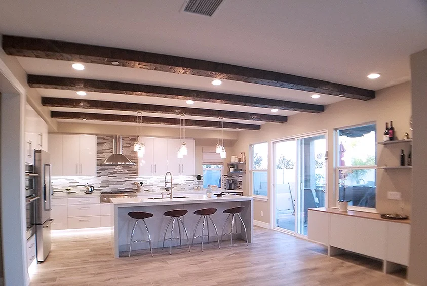 White+Contemporary+Kitchen+Joselyn+Rendon+Interiors+%2858%29.jpg