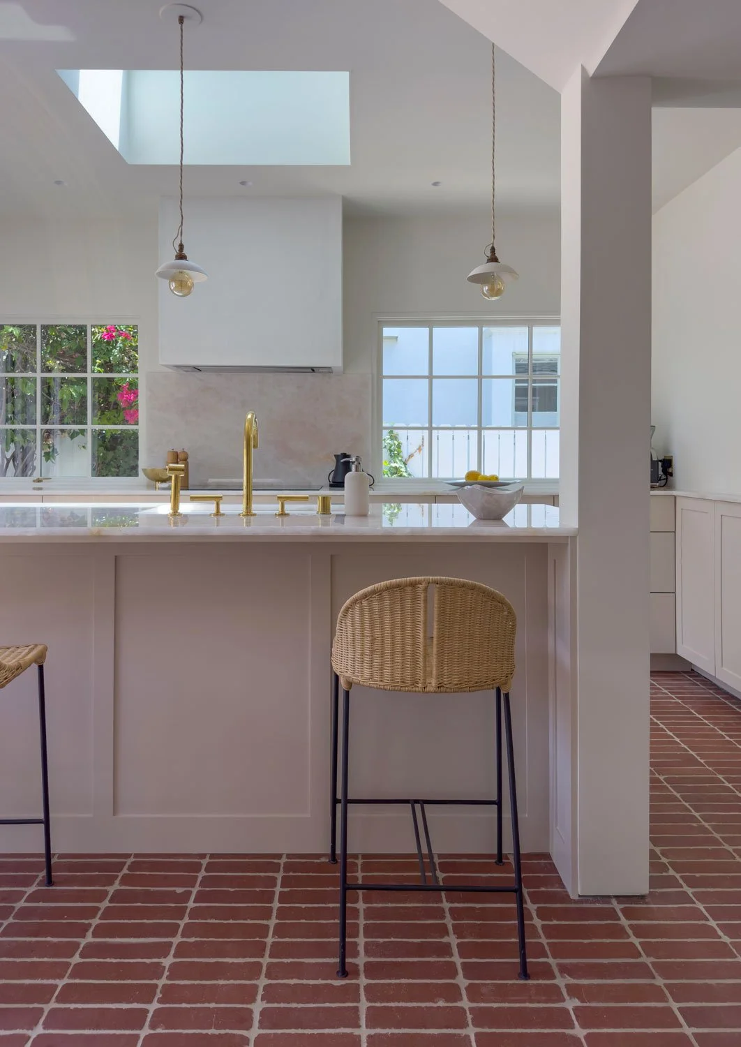 Kitchen2.jpg