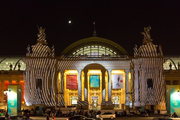 Dominic Harris. Concentric Study, 2015, projected on the facade of the Grand Palais, Paris