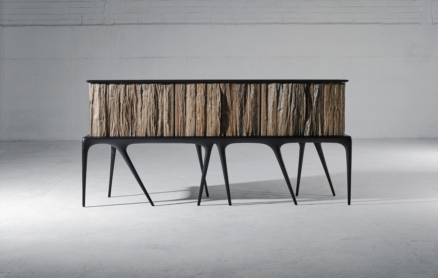 Dommus Credenza, 2018