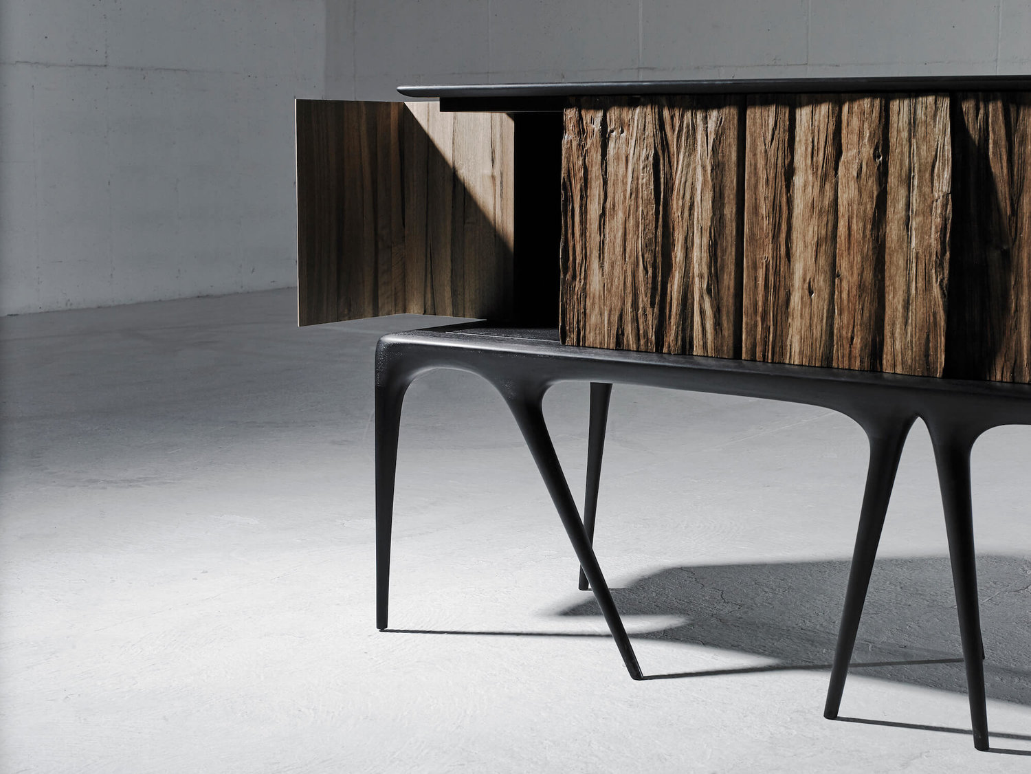 Dommus Credenza, 2018
