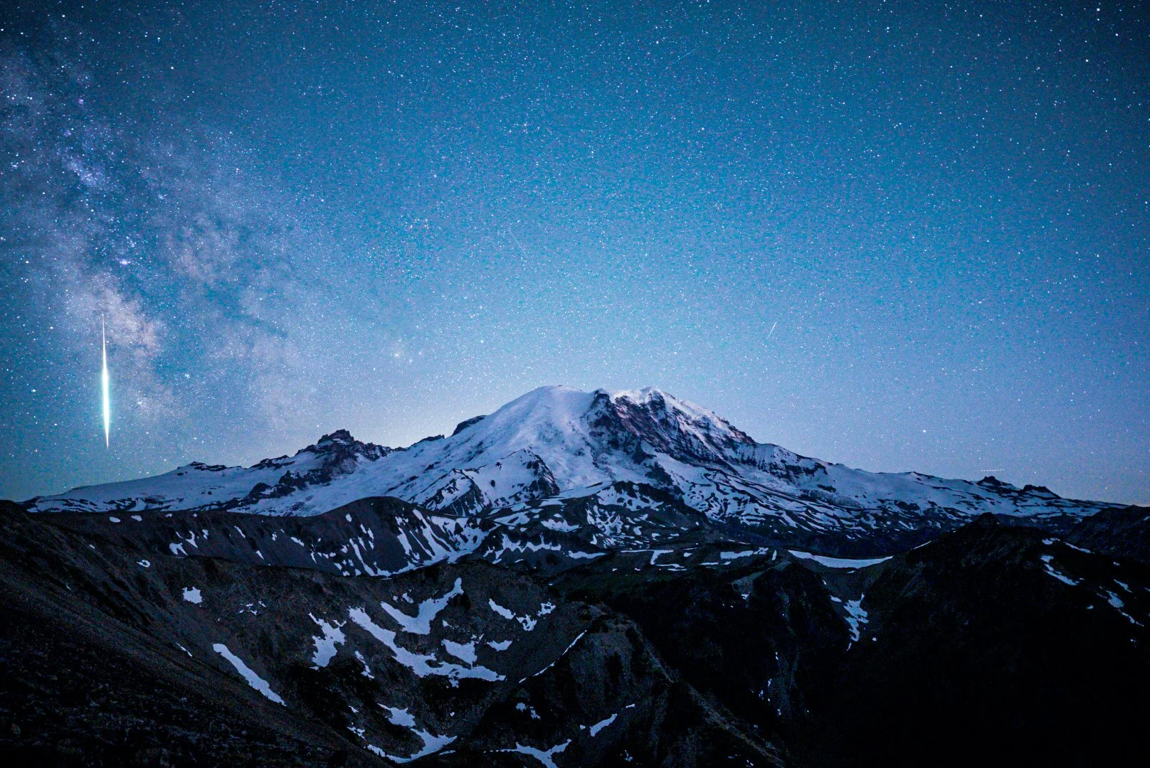 Meteor at Mt. Rainier