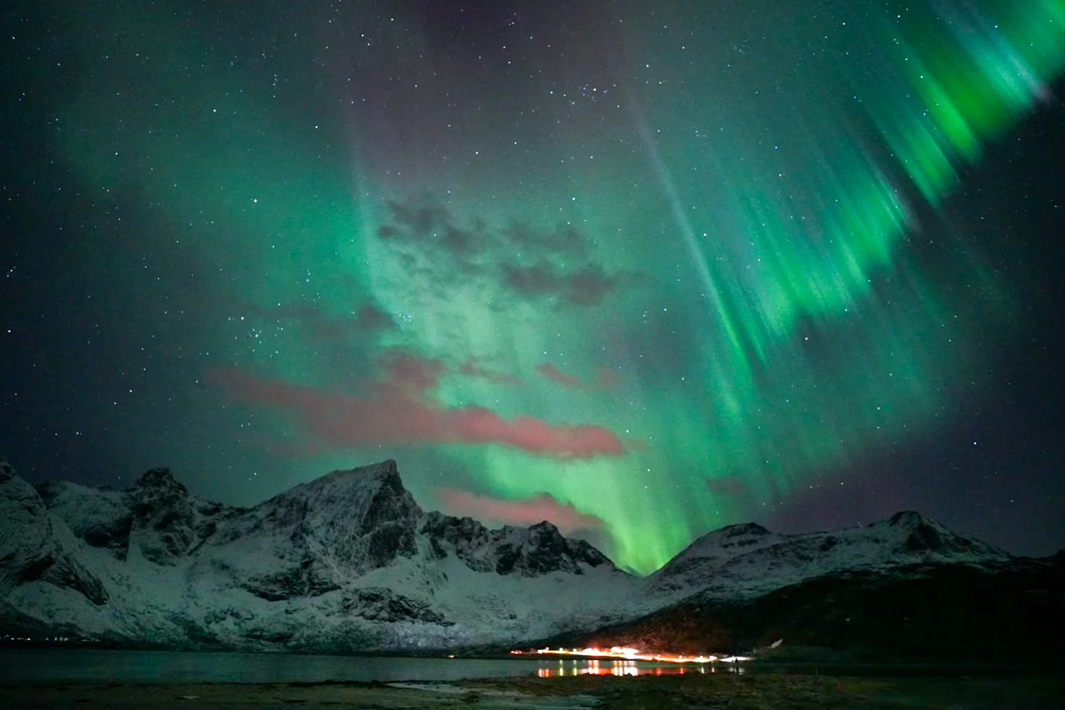 Chasing Light Across Lofoten’s Wild Skies