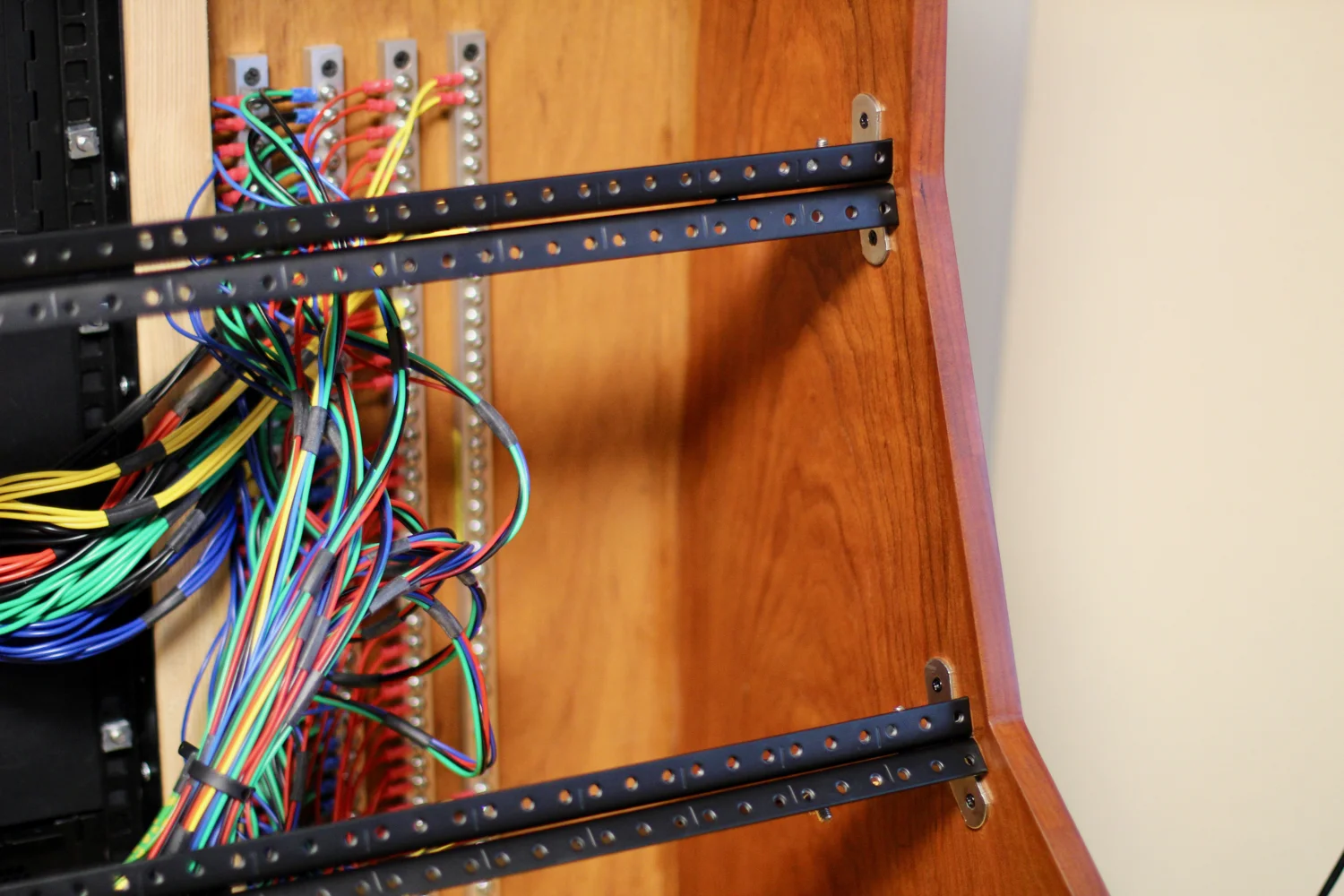 19-inch-rack-rails1.jpg
