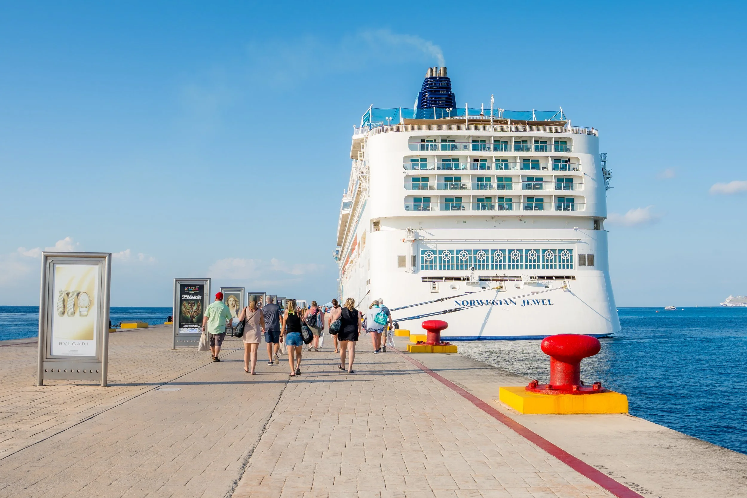 boots cruise_Yvonne Gougelet_@yvonnegphotos010.jpg
