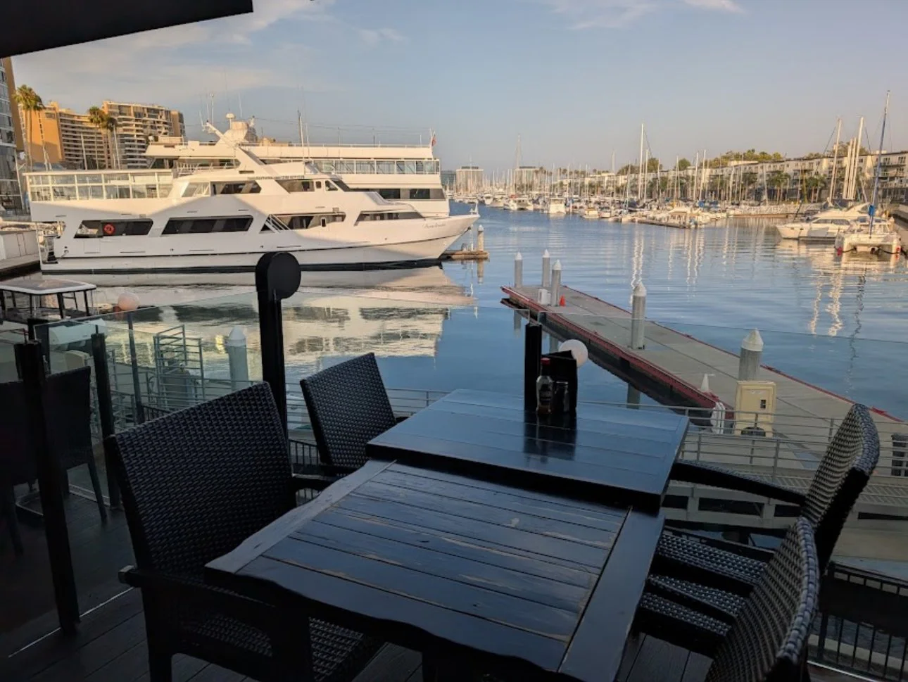 KILLER SHRIMP, Santa Monica