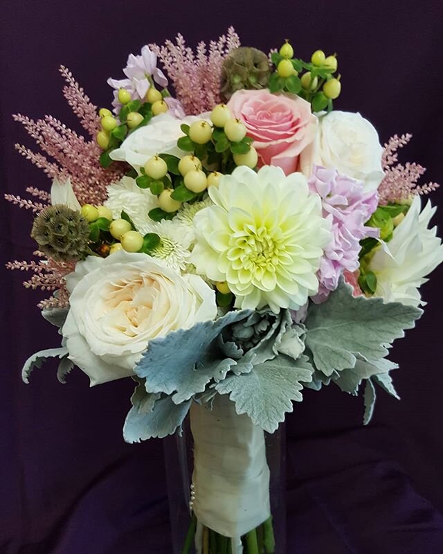 Beutiful bouquet with dahlia, rose, astilbe, hypericum and scabiosa.
.
.
.
.
.
.
.
.
.
#njfloral #njflorists #create #love #candelabra #weddingdecoration #marriage  #bridalbouquet  #designs #floraldesign #centerpiecesideas  #ceremonydecor #artist #el