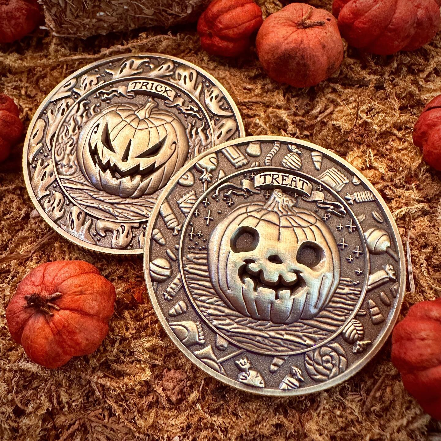 🎃 &quot;Trick or Treat&quot; Coins 🎃
After creating my Sun/Moon coins earlier this year, I had the itch to make more! And this one is my first 3-dimensional, double sided coin! If you want to own one of these, sign up for my Patreon by November 1st