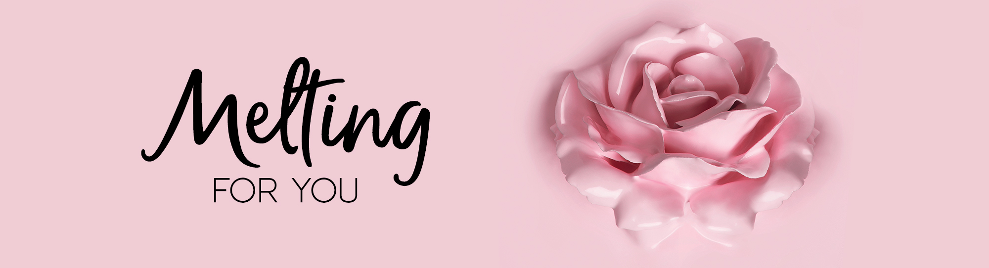 A celebration to the woman that loves us unconditionally and because of that, our hearts melt of pure love and admiration. This box design reflects the soft and strong side of our mothers with a contrast between pink and black, ultra shiny and matte…