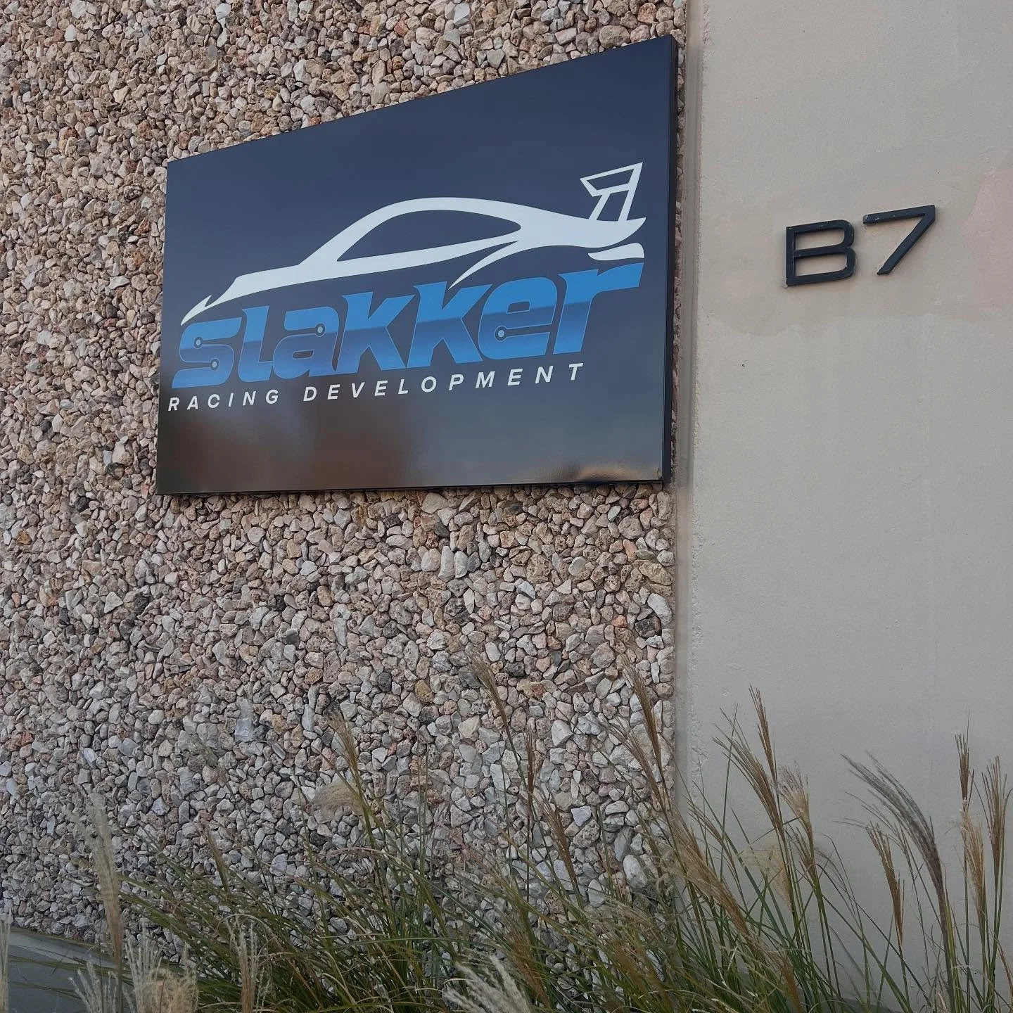 Excellent meeting with Brandon @slakkerracing yesterday.  We lining up with Porsche 996/997 specialists like these guys to offer the best products and services.