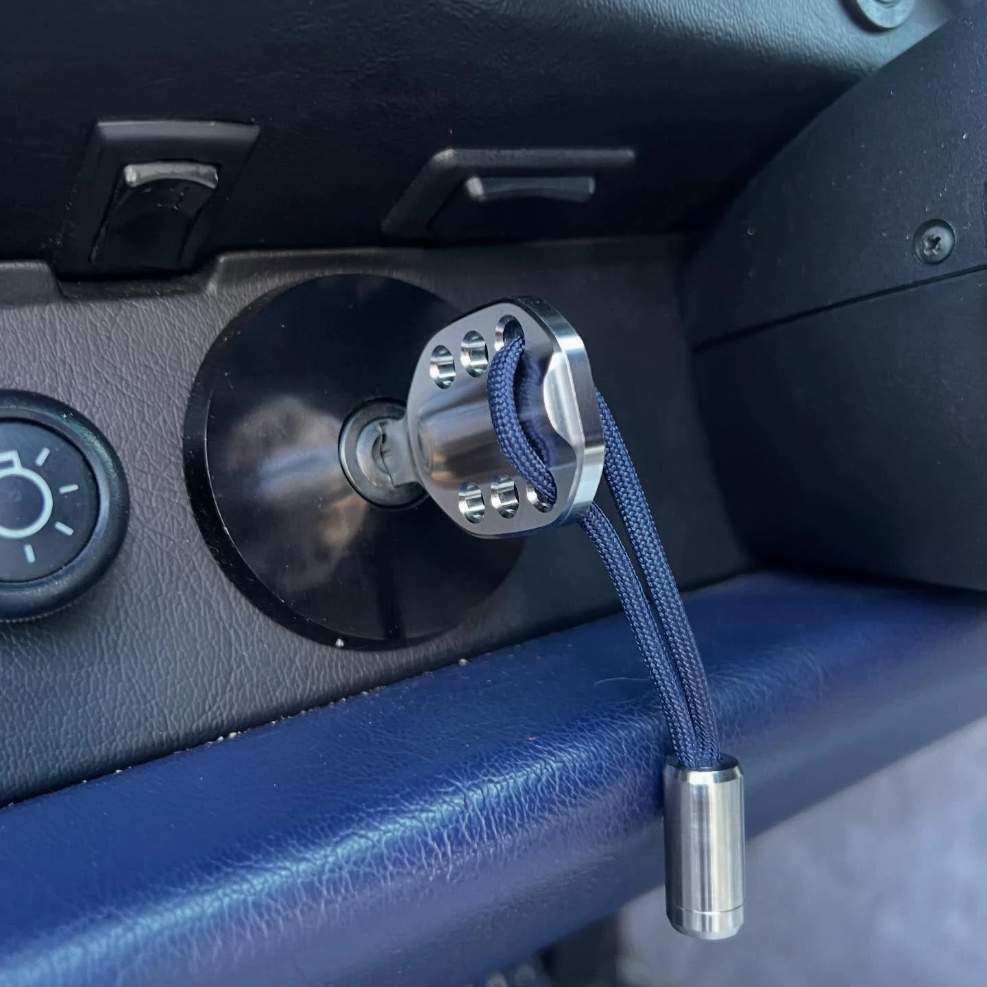 New 964 key cut by my friend Daniel @formawerx.  Have me an excuse to go test drive the new PSS10s on Ortega Hwy