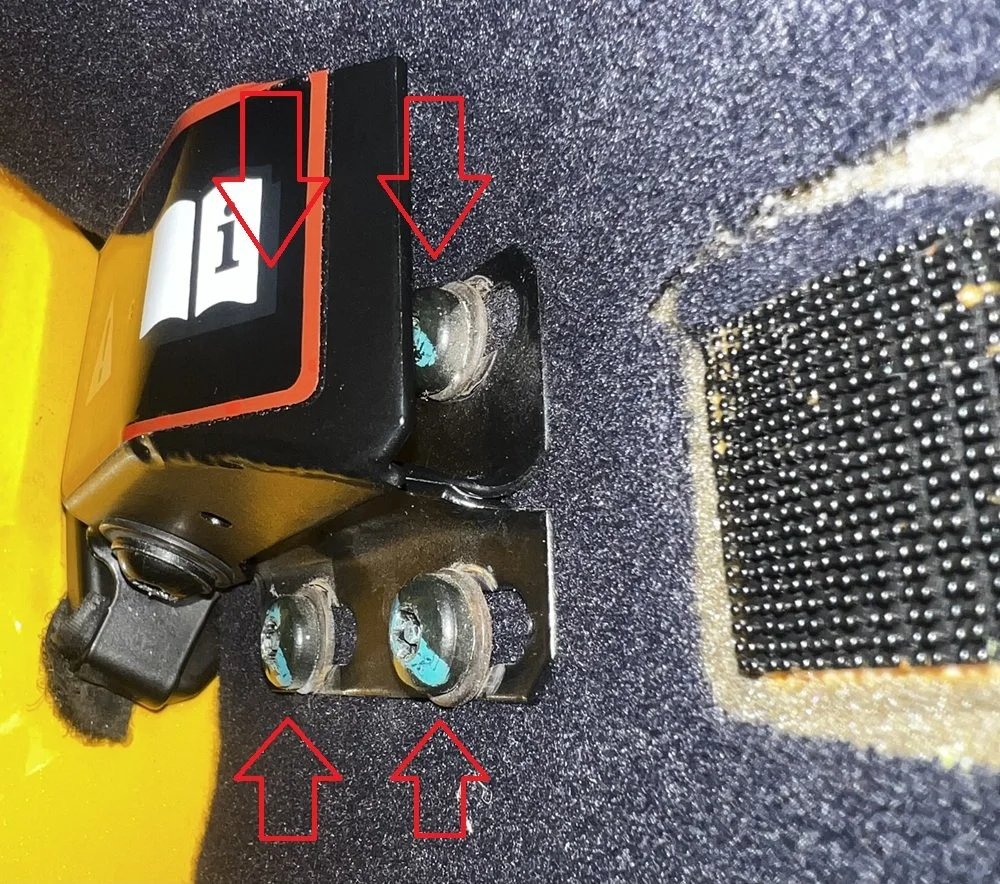 stock hardtop bracket.jpg