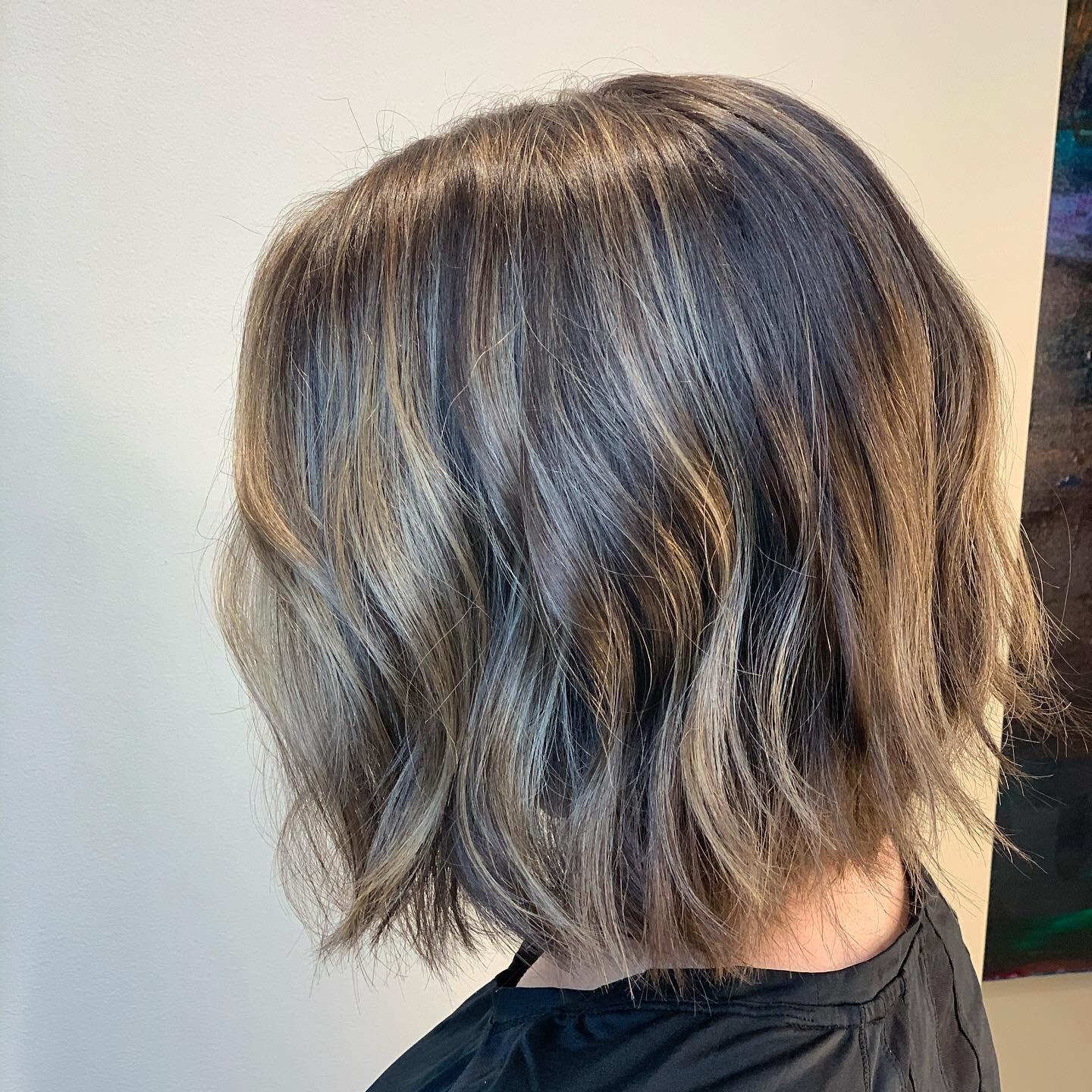 Can&rsquo;t go wrong with tousled texture and soft blonde highlights. The cut and color are ultra low-maintenance. #mstsalon #lahairstylist #culvercityhair #bob #brunettehighlights