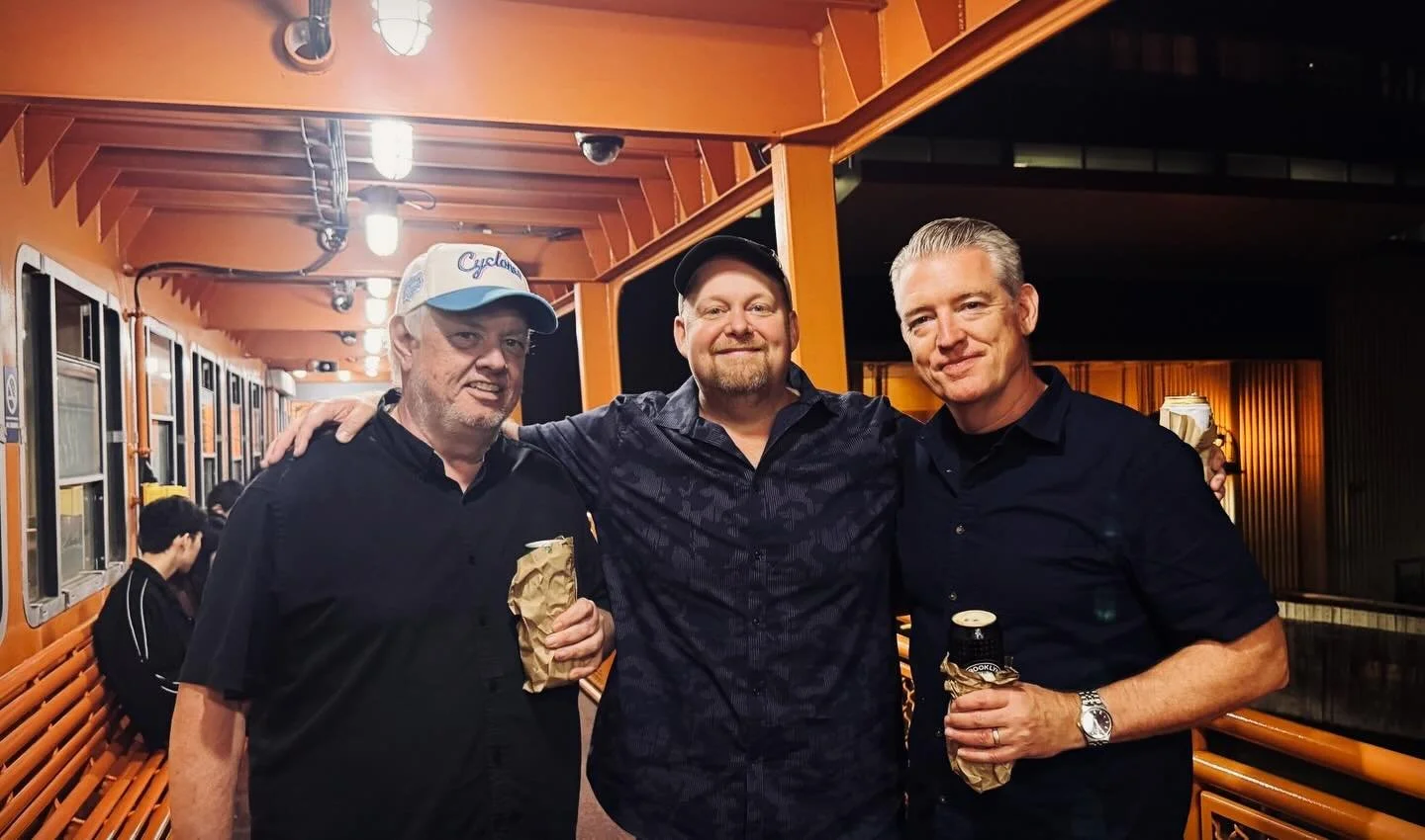 We&rsquo;ll be starting up tonight at around 7:30pm. So take a cab, catch a bus, train or ferry, grab some friends and meet us at @paddyreillys for some world class Guinness and Songs. Let&rsquo;s do this!! I spy with my little eye (21-52) Steve, Mik