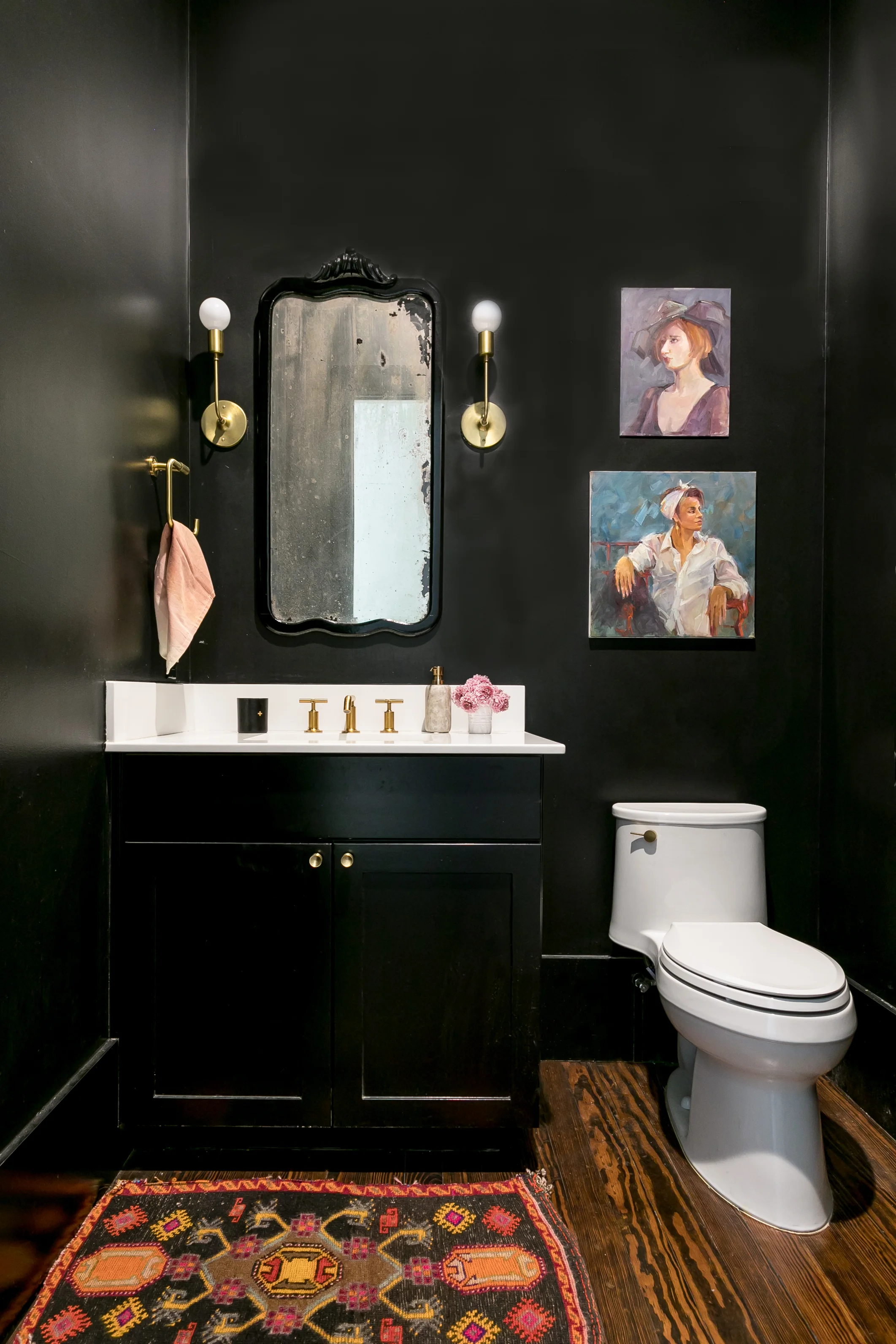 Liz Edits-Sarah-Natsumi-Moore-bathroom.jpg